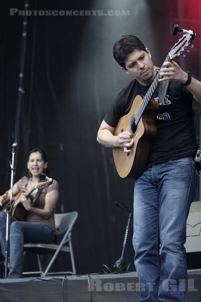 RODRIGO Y GABRIELA - 2008-06-27 - EVREUX - Hippodrome Evreux Normandie - 